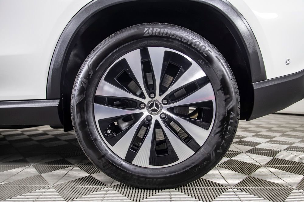 Used 2025 Mercedes-Benz GLE 450e 4MATIC image 13