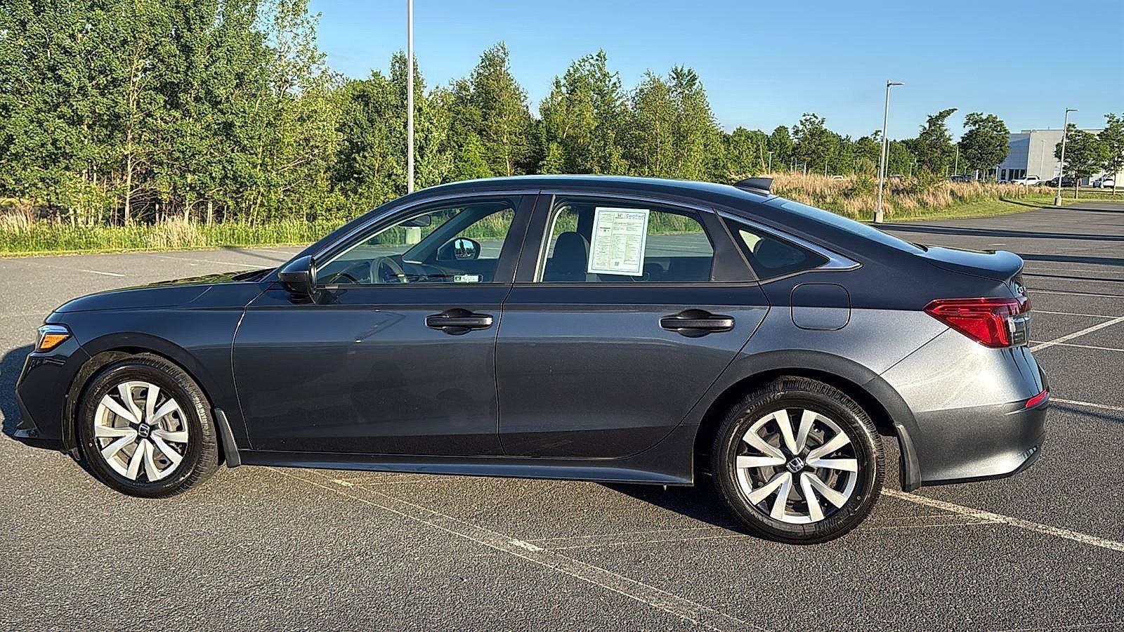 Used 2023 Honda Civic LX image 10