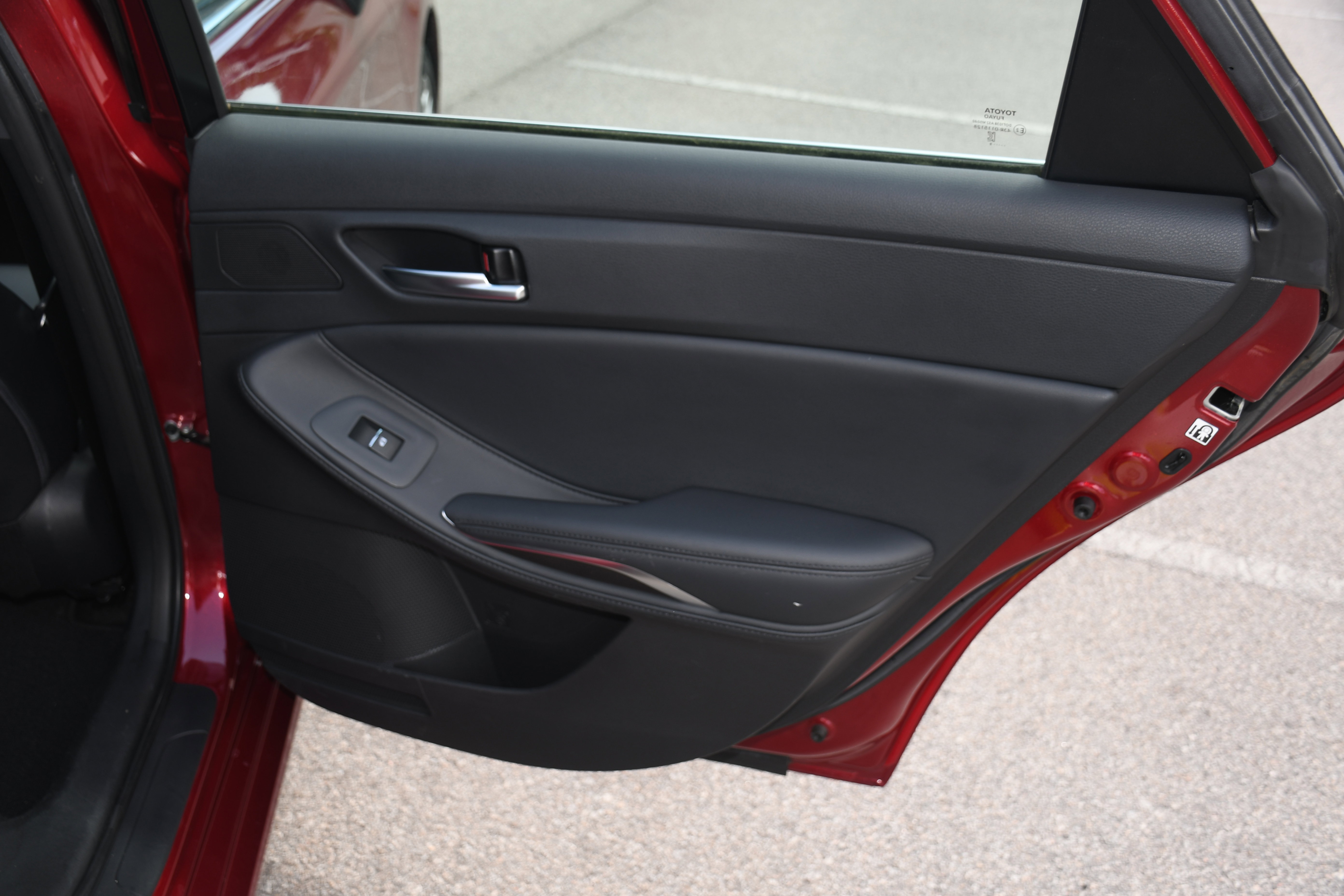 Used 2019 Toyota Avalon XLE w/ Moonroof Package FWD image 20