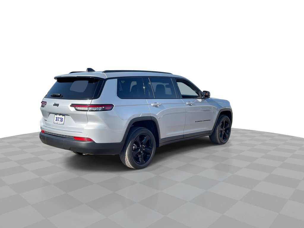 Used 2023 Jeep Grand Cherokee L Laredo image 8