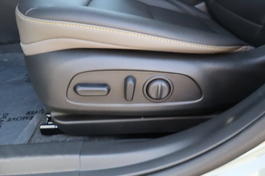 Used 2026 Chevrolet Trax ACTIV w/ Driver Confidence Package FWD image 20
