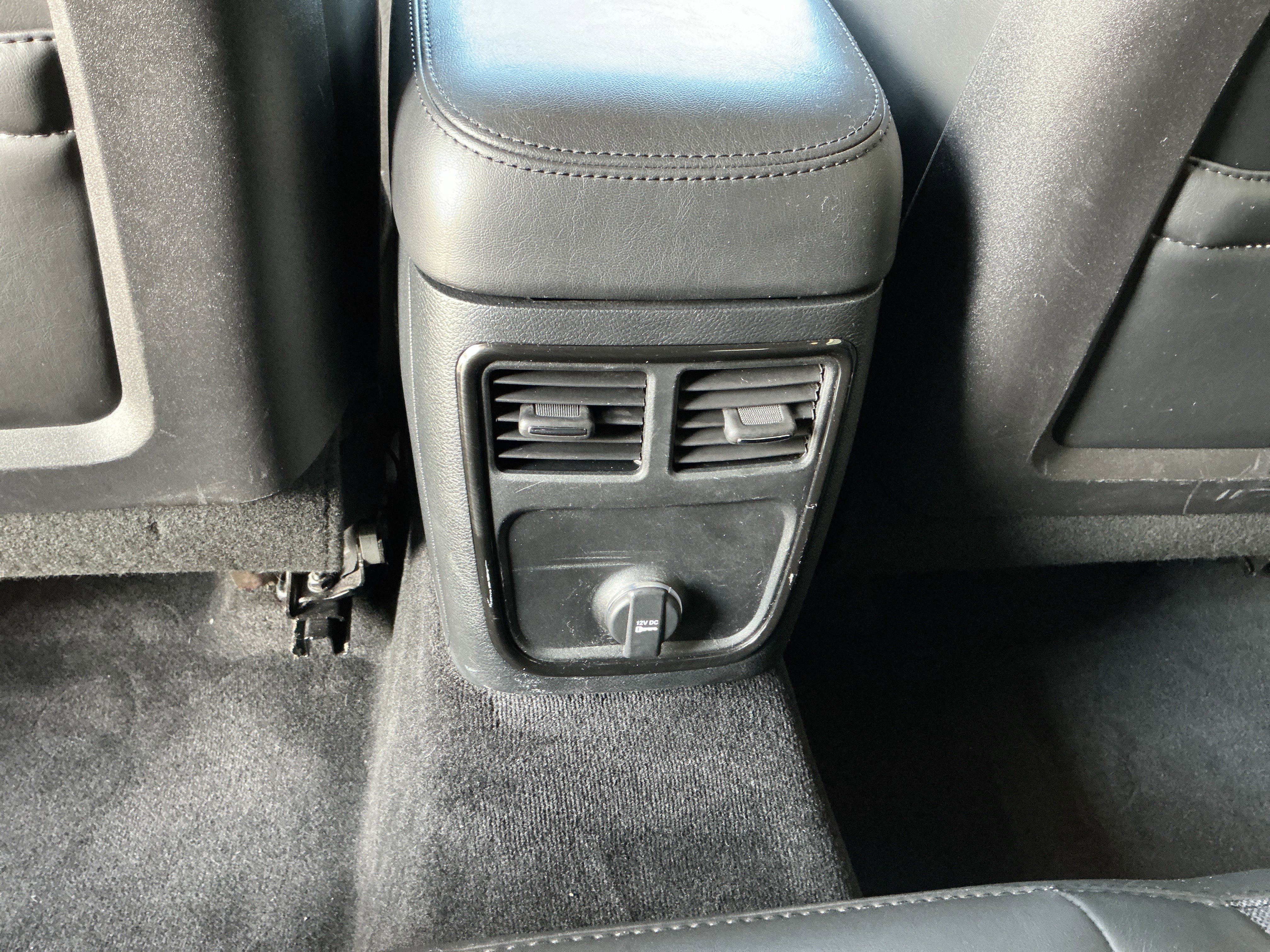 Used 2013 Chrysler 300 S image 33