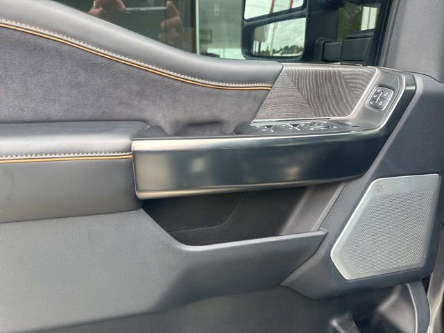 Used 2024 Ford F450 Platinum w/ FX4 Off-Road Package AWD/4WD image 7