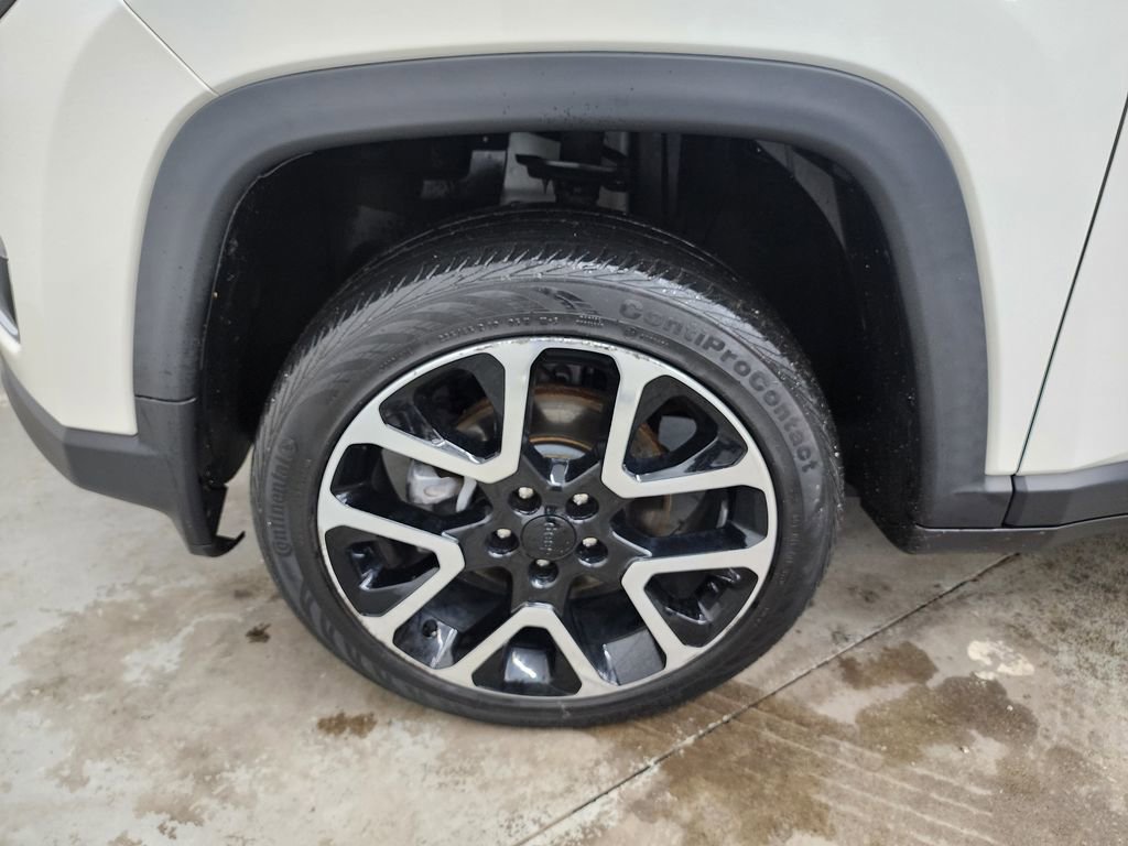 Used 2018 Jeep Compass Limited image 35