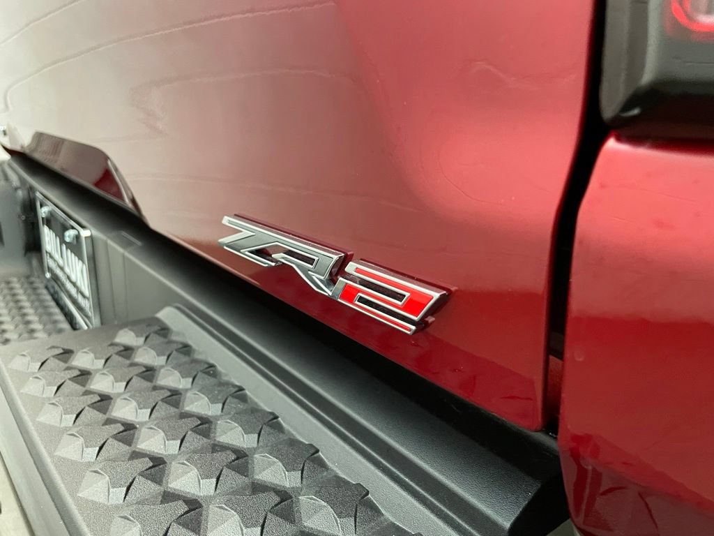 Used 2026 Chevrolet Colorado ZR2 w/ Technology Package AWD/4WD image 8