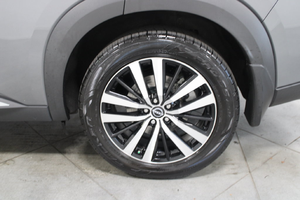 Used 2023 Nissan Pathfinder Platinum AWD/4WD image 66
