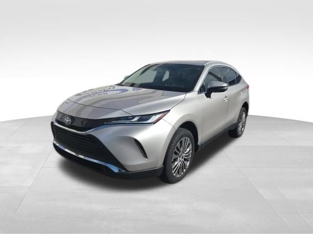 Used 2022 Toyota Venza XLE AWD/4WD image 4