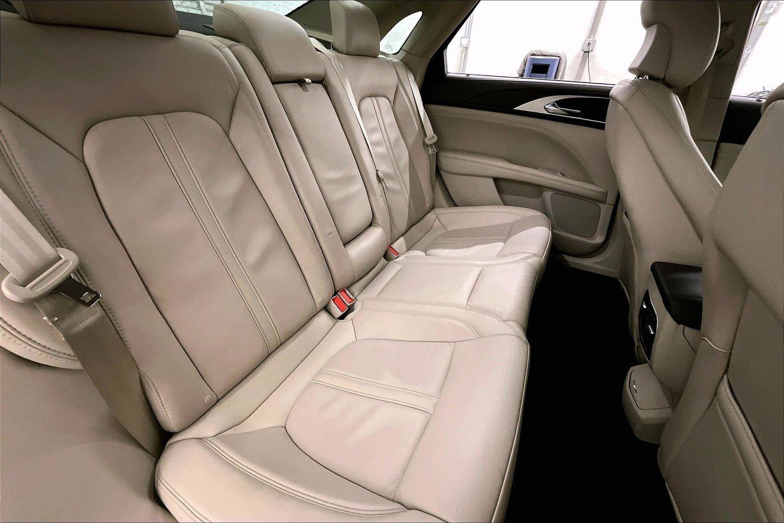 Used 2019 Lincoln MKZ Reserve image 26