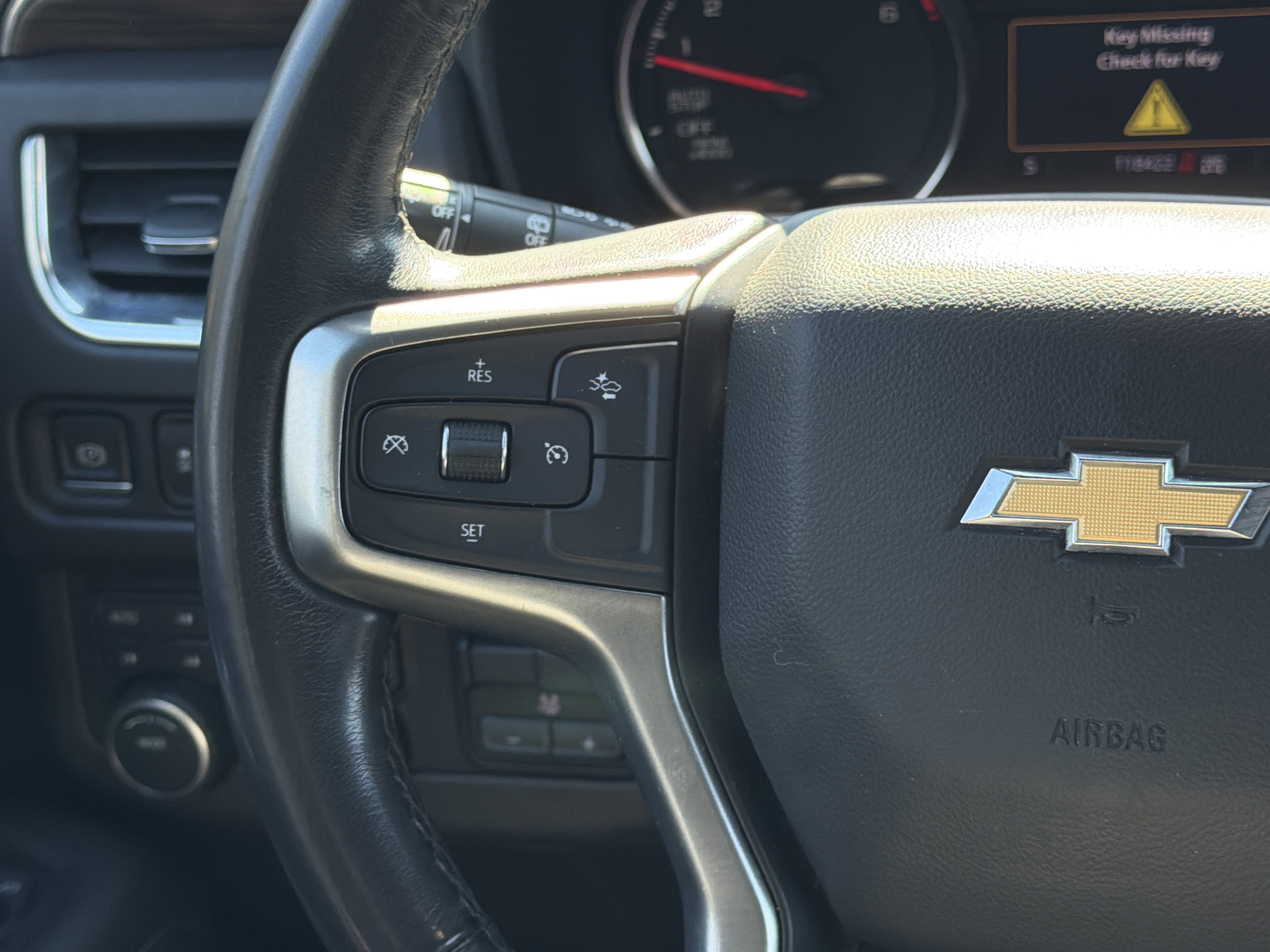 Used 2021 Chevrolet Tahoe LT w/ Rear Media and Nav Package image 27