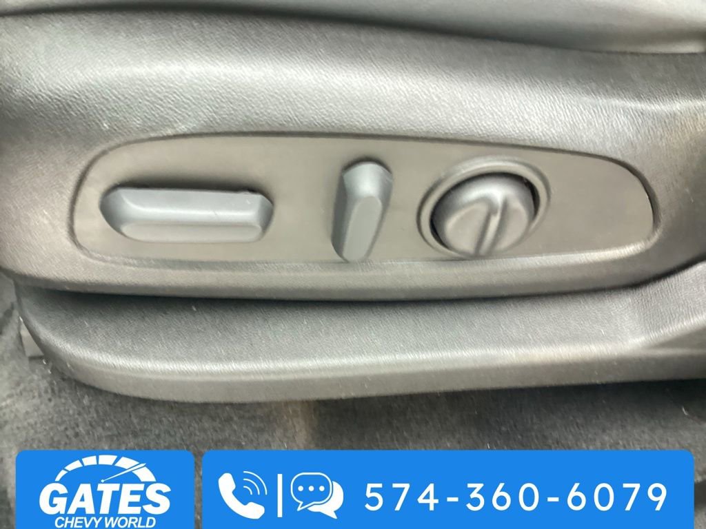 Used 2023 Buick Enclave Essence w/ Experience Buick Package image 19