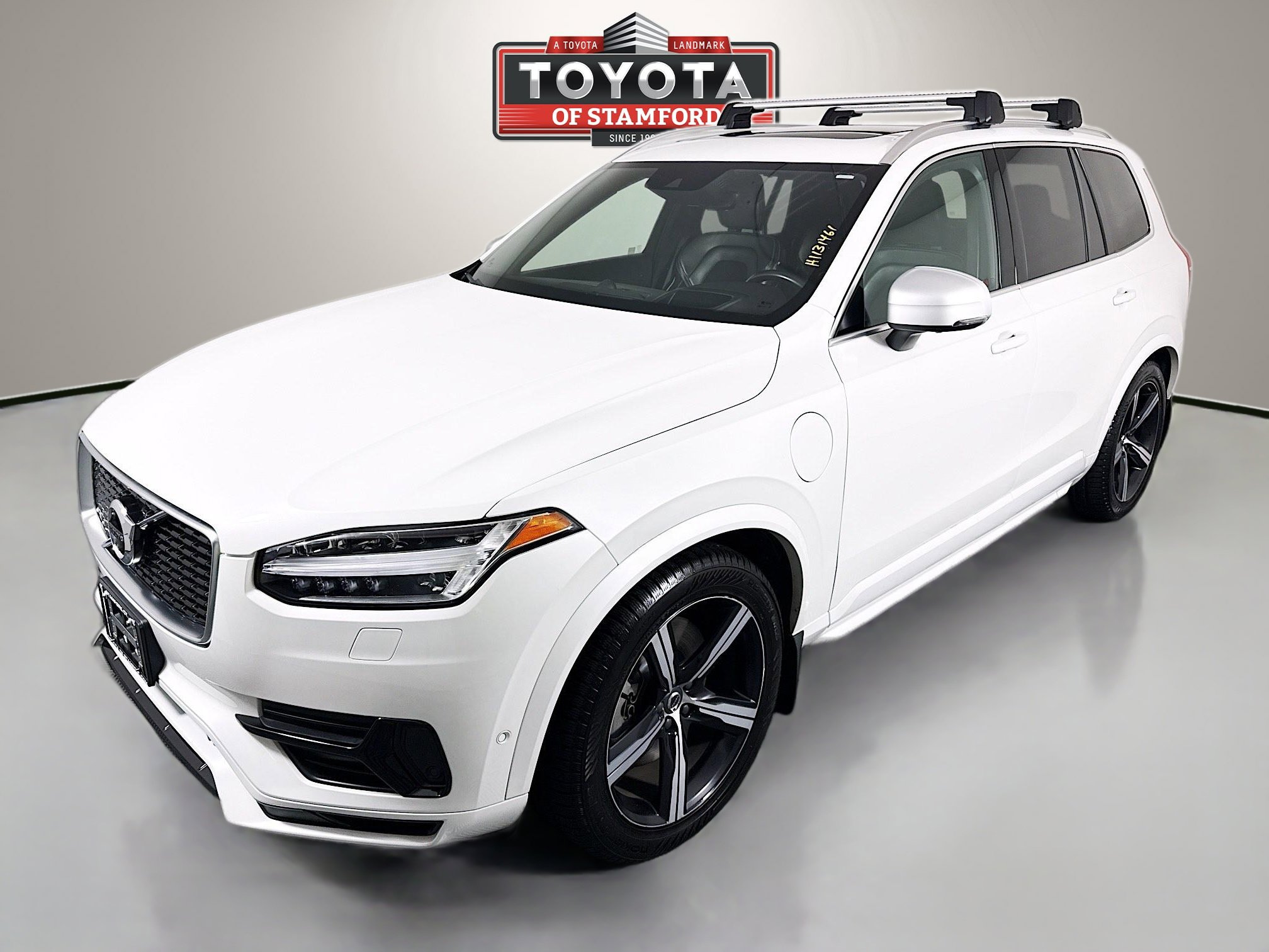 Used 2017 Volvo XC90 T8 R-Design w/ Vision Package image 3