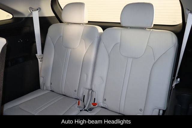 Used 2025 Kia Sorento S FWD image 16