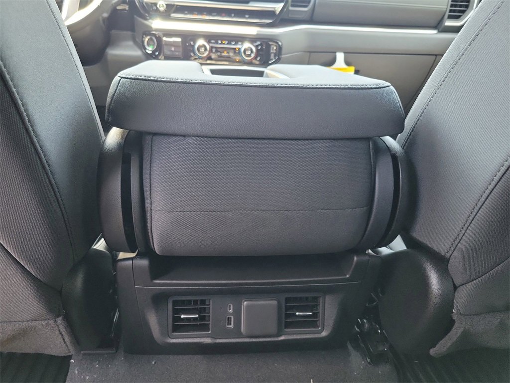 New 2025 GMC Sierra 1500 SLE w/ Preferred Package image 29