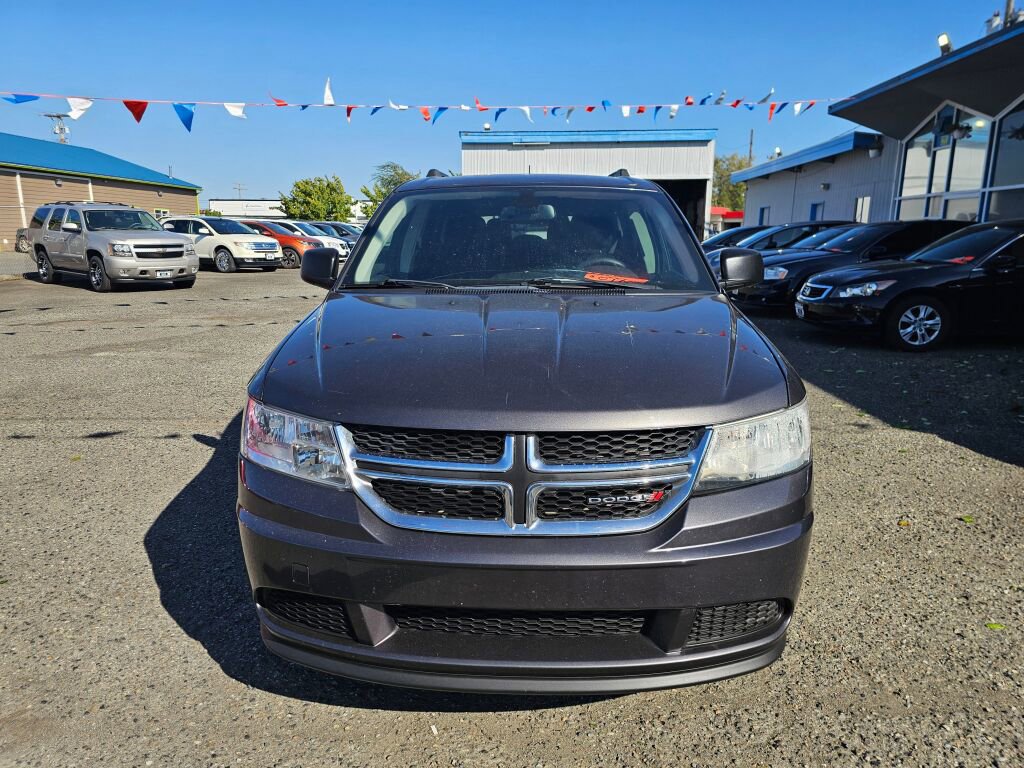 Used 2019 Dodge Journey SE image 2