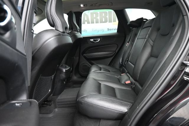 Used 2020 Volvo XC60 T5 Momentum AWD/4WD image 18