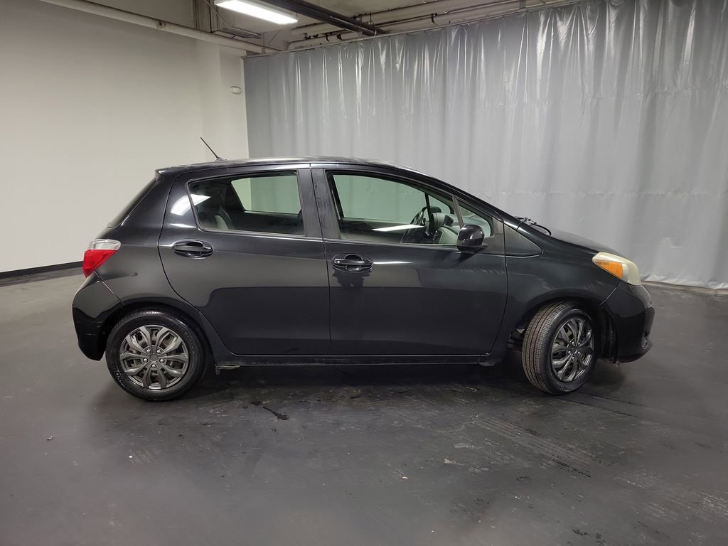 Used 2012 Toyota Yaris LE image 9