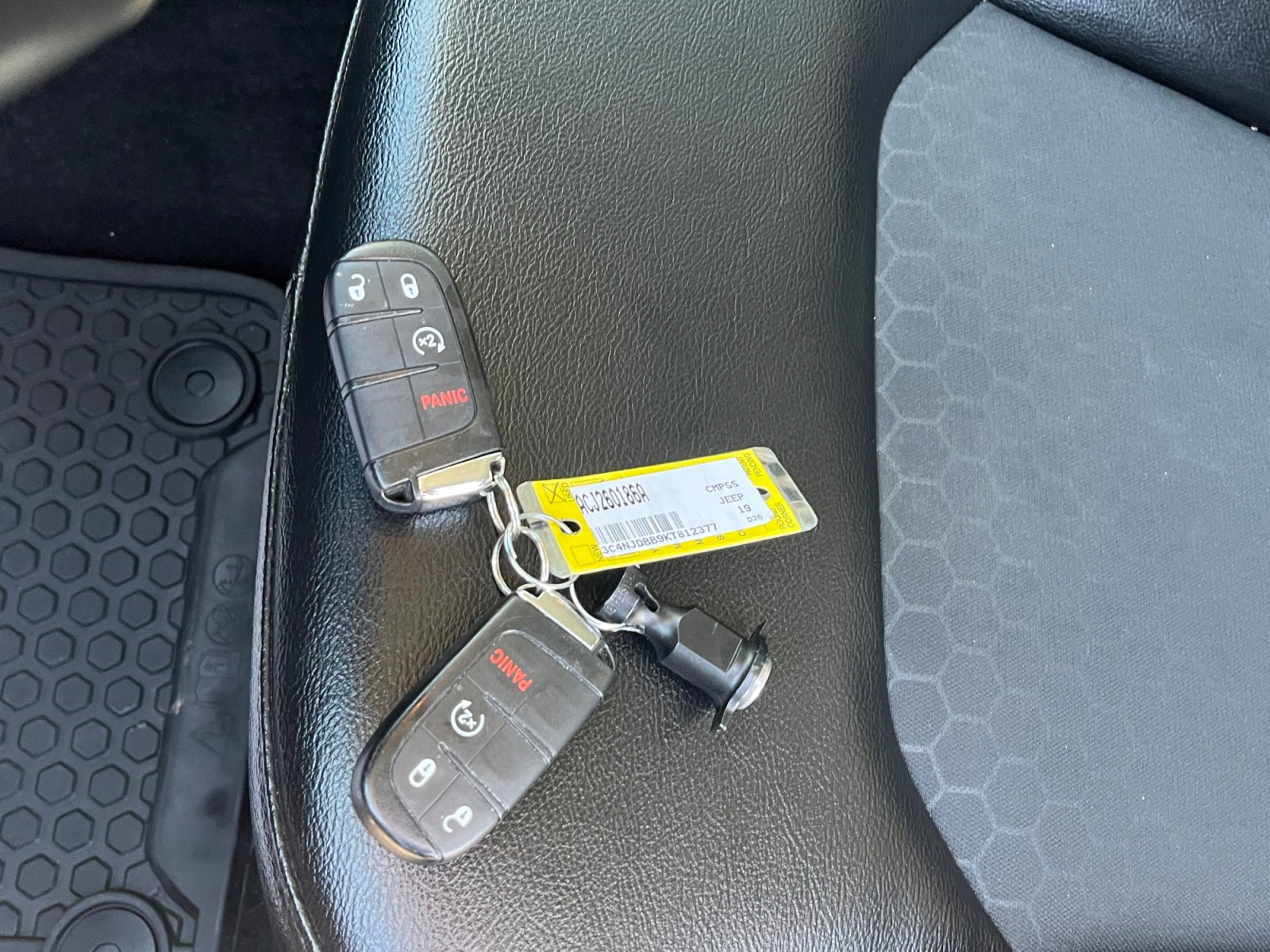 Used 2019 Jeep Compass Latitude w/ Popular Equipment Group AWD/4WD image 31