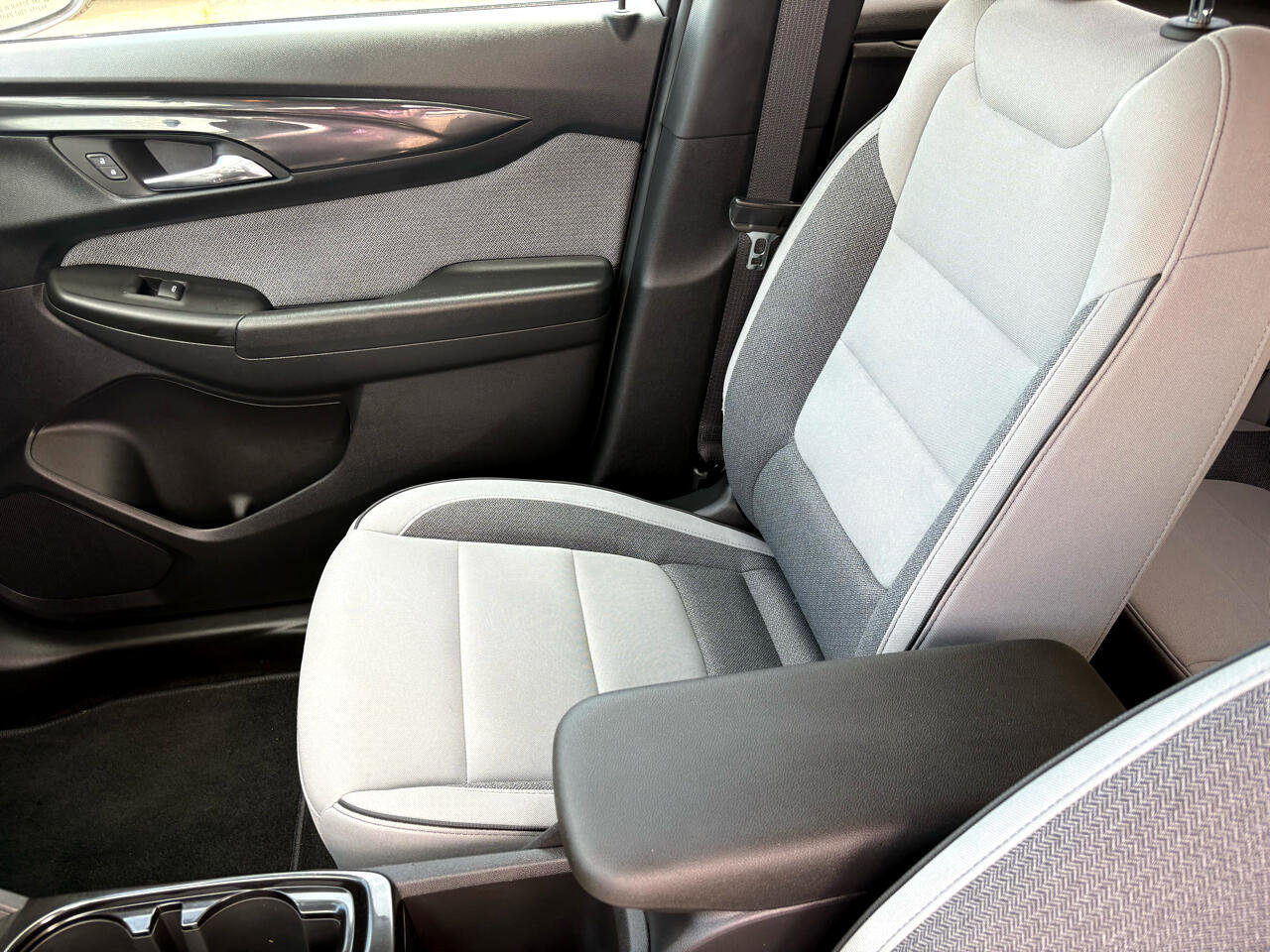 Used 2024 Chevrolet TrailBlazer LS w/ LS Convenience Package image 15