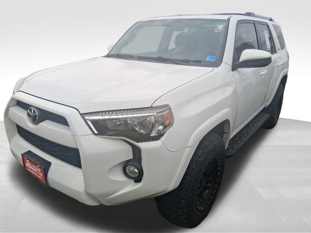 Used 2019 Toyota 4Runner SR5 w/ Wilderness Package AWD/4WD image 11