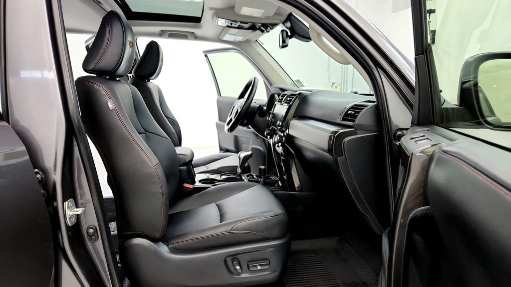 Certified 2023 Toyota 4Runner TRD Off-Road Premium w/ Moonroof Package AWD/4WD image 16