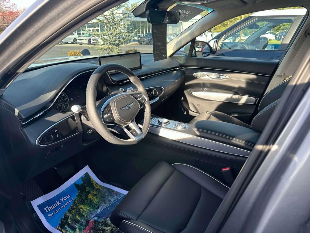 Used 2023 Genesis Electrified GV70 image 14