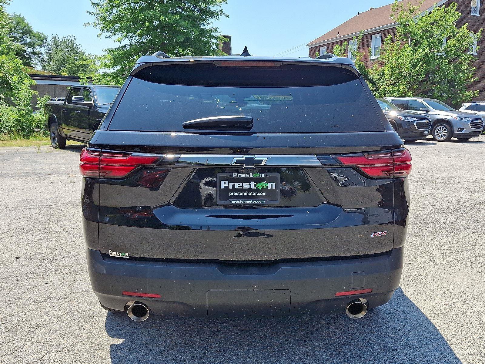 Used 2023 Chevrolet Traverse RS w/ LPO, 'HIT The Road' Package image 5