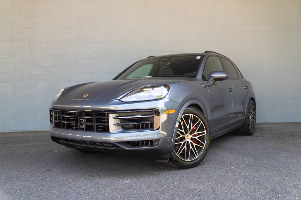 New 2026 Porsche Cayenne S AWD/4WD image 1