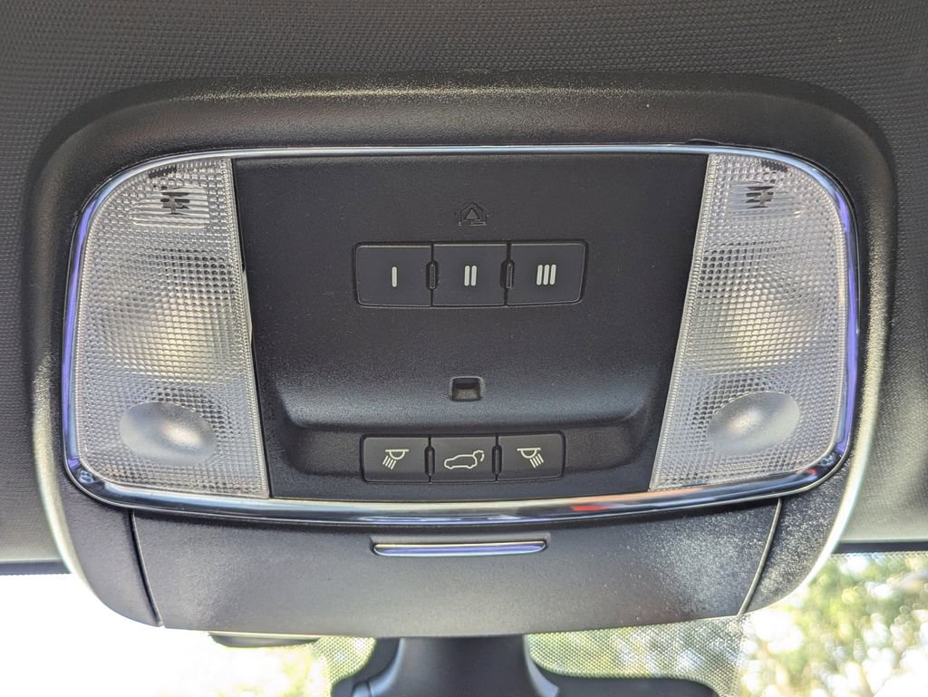 Used 2021 Jeep Grand Cherokee Laredo X image 32