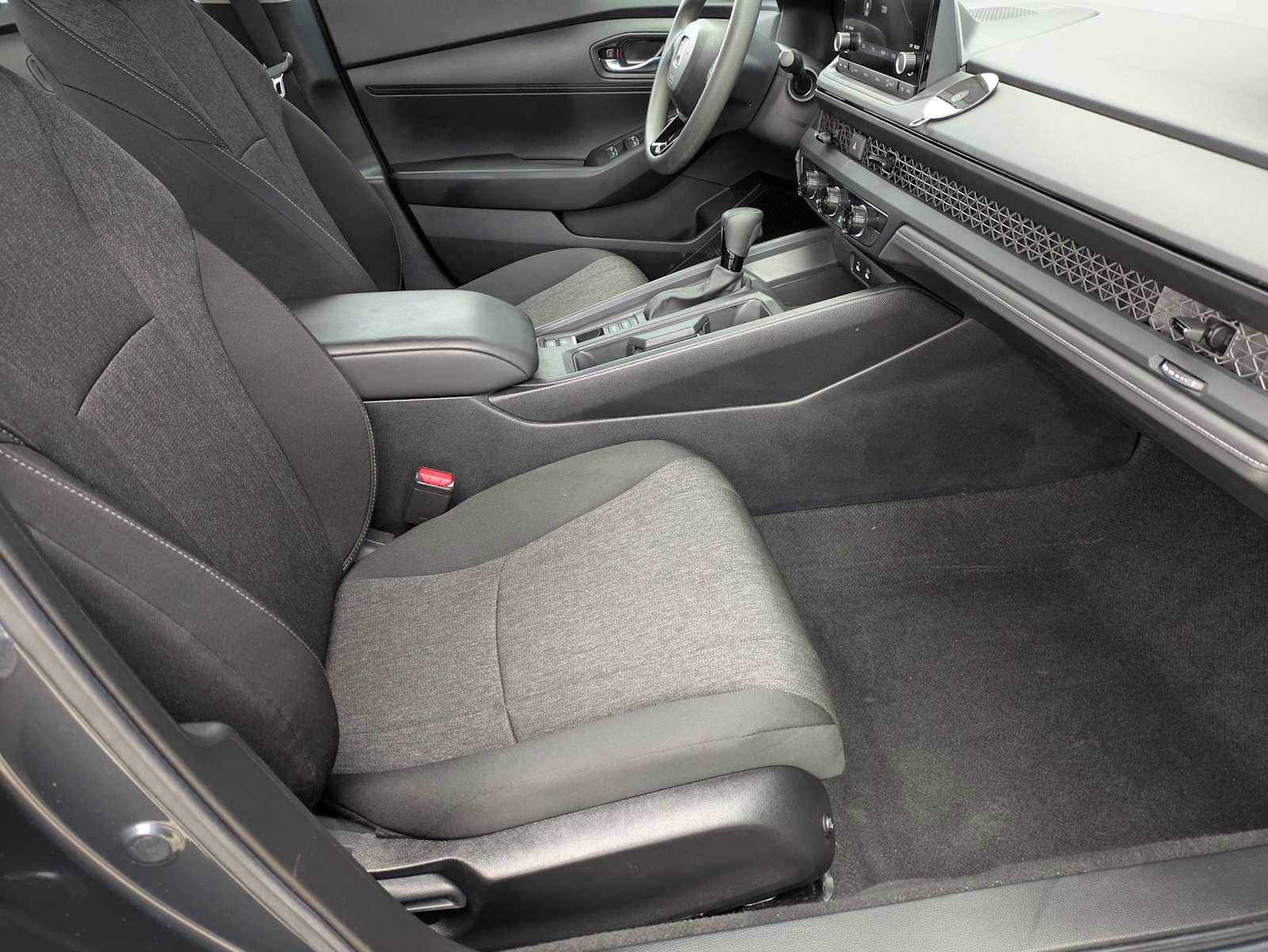 Certified 2025 Honda Accord LX image 19