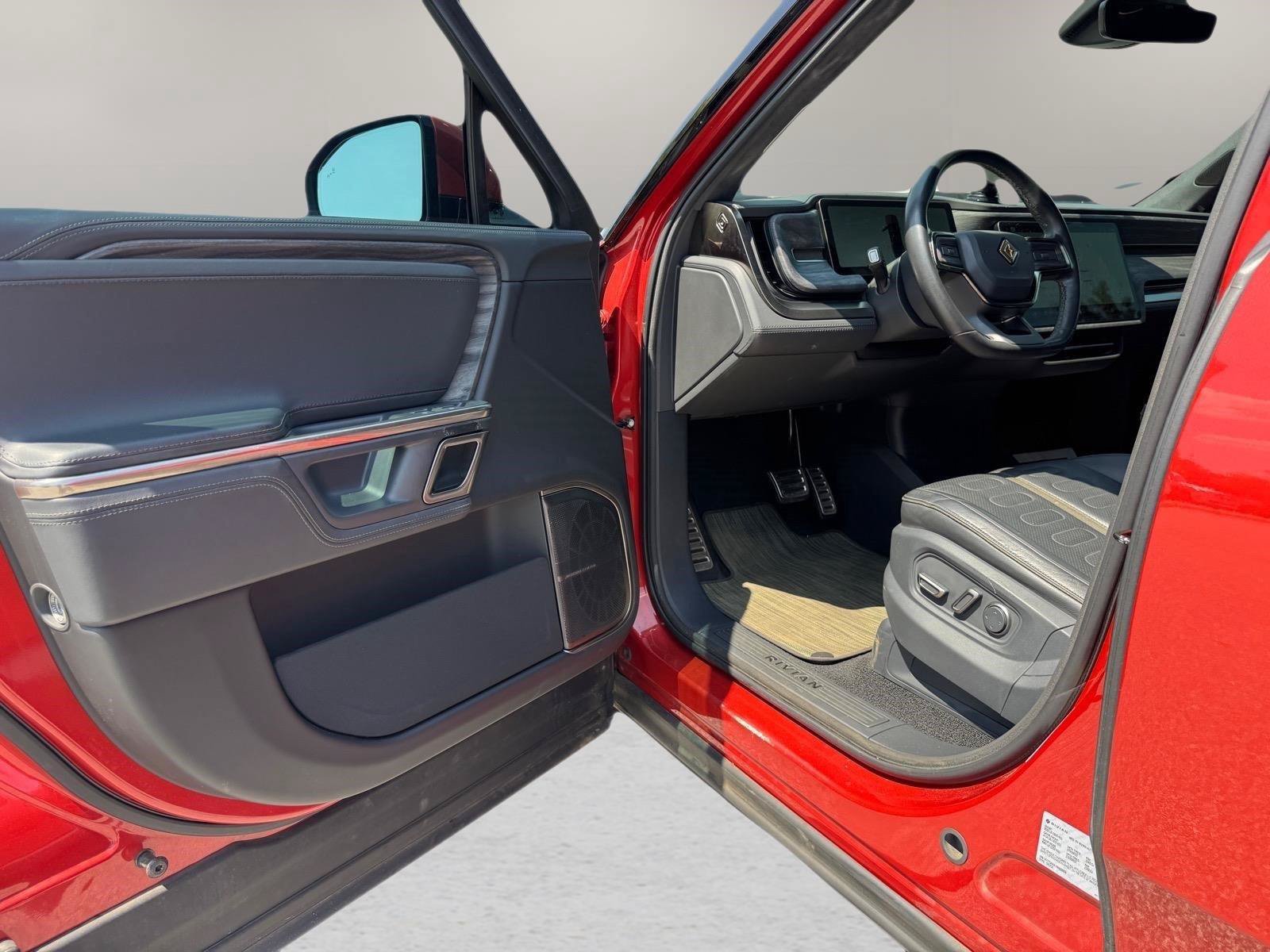 Used 2022 Rivian R1T Adventure AWD/4WD image 17
