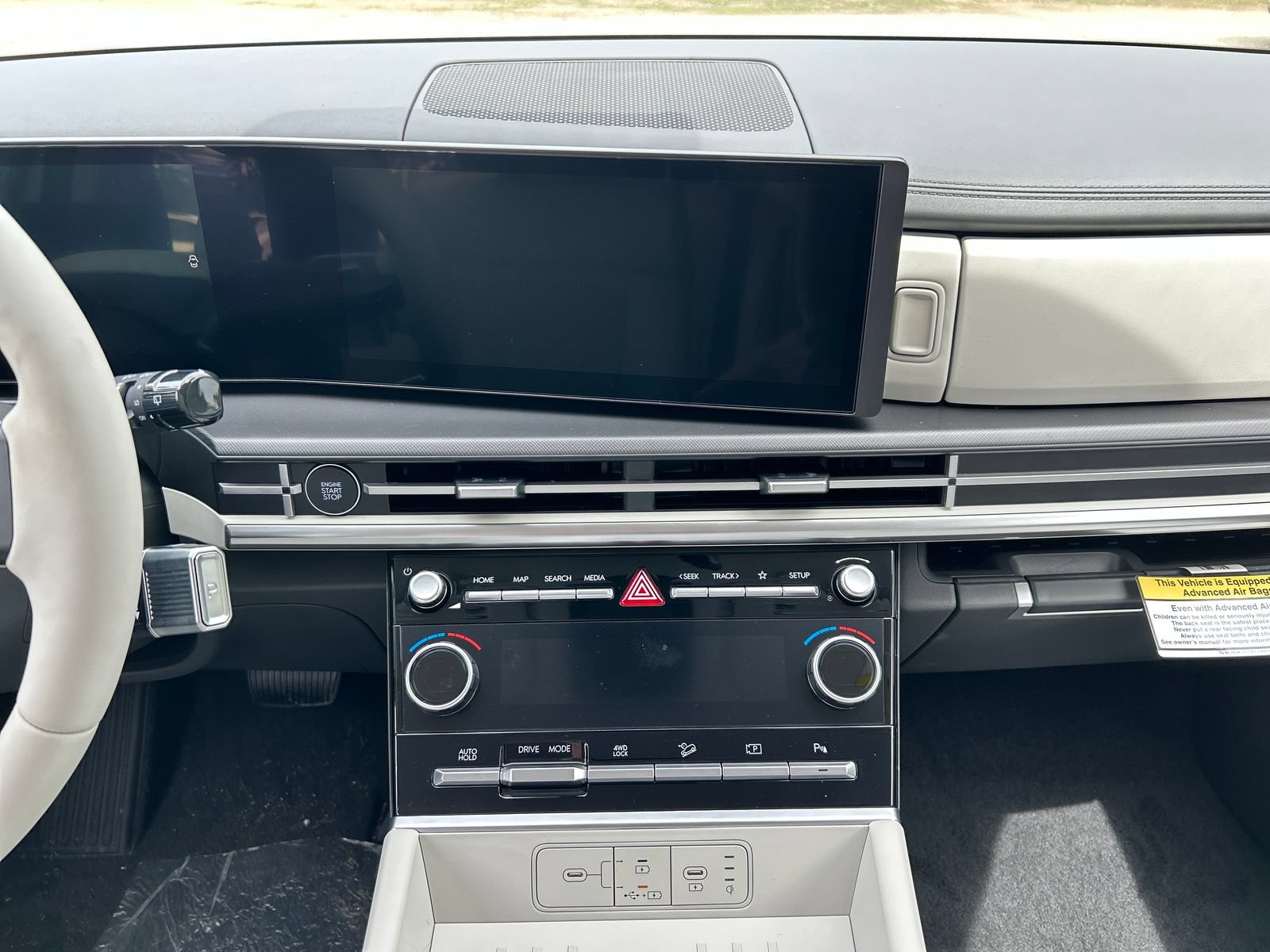 New 2026 Hyundai Santa Fe SE AWD/4WD image 17