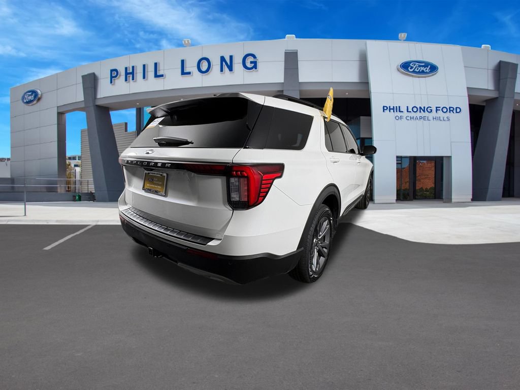 Certified 2025 Ford Explorer Active w/ Active Comfort Package AWD/4WD image 5