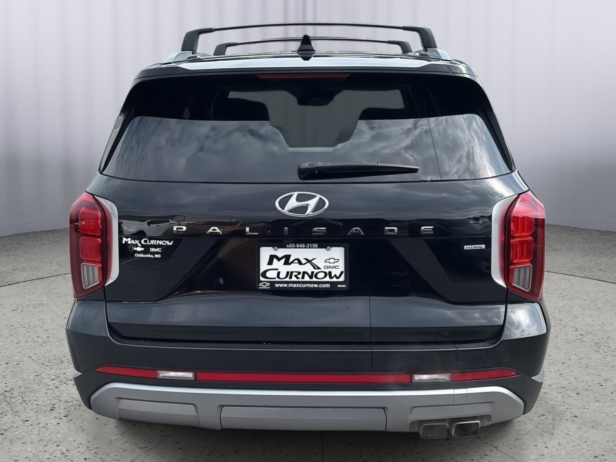 Used 2023 Hyundai Palisade Limited AWD/4WD image 4