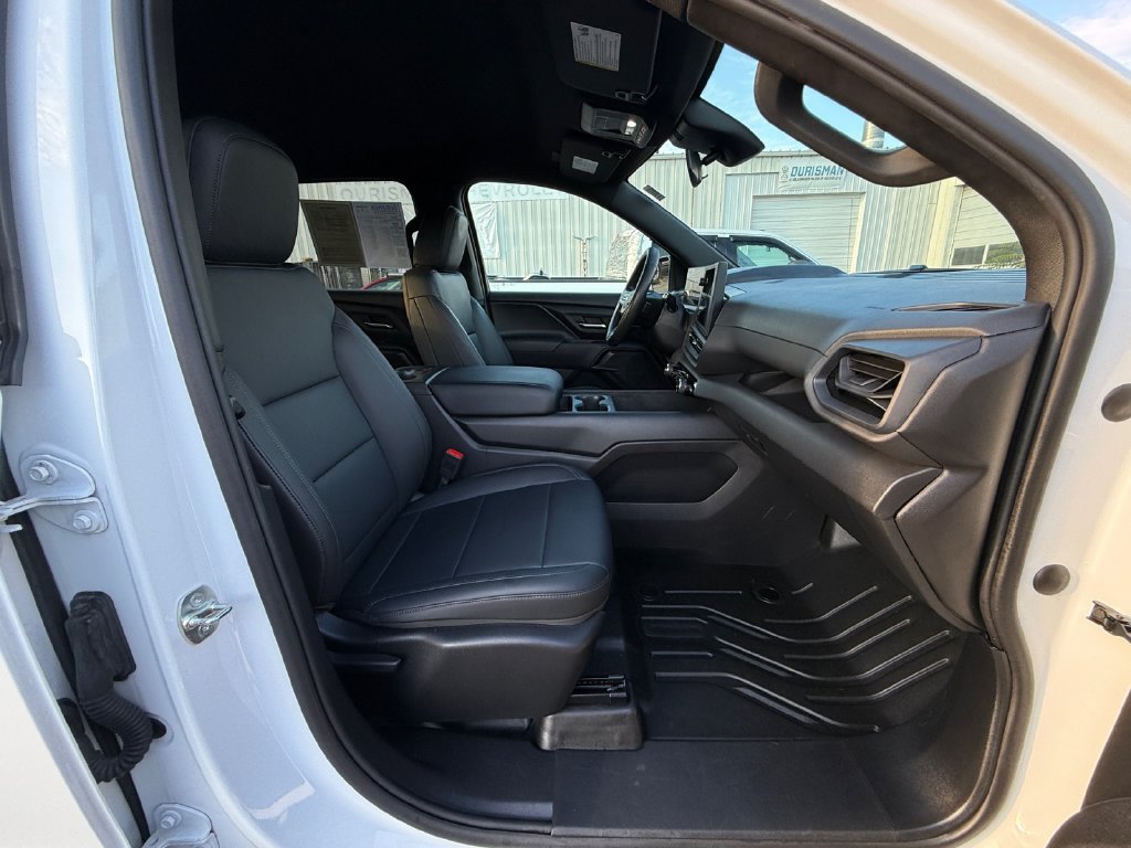 Used 2024 Chevrolet Silverado EV W/T AWD/4WD image 25