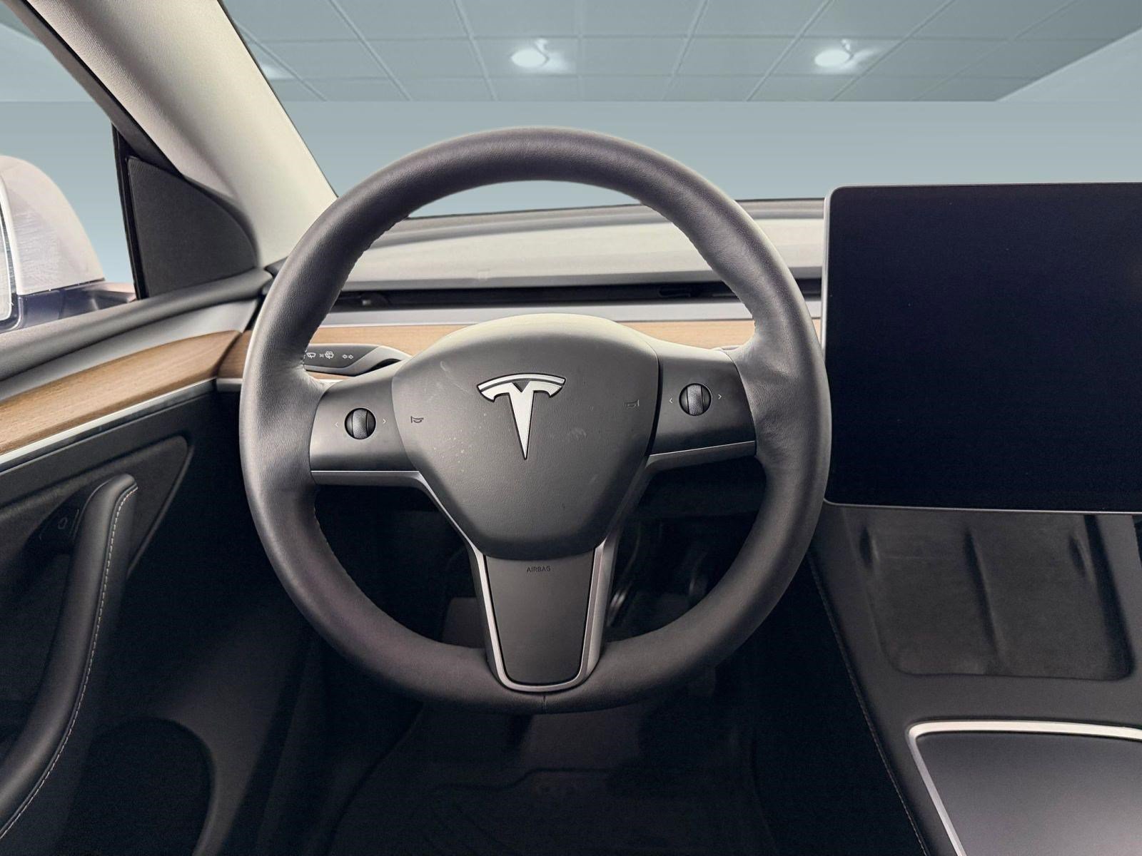Used 2023 Tesla Model Y Long Range image 16