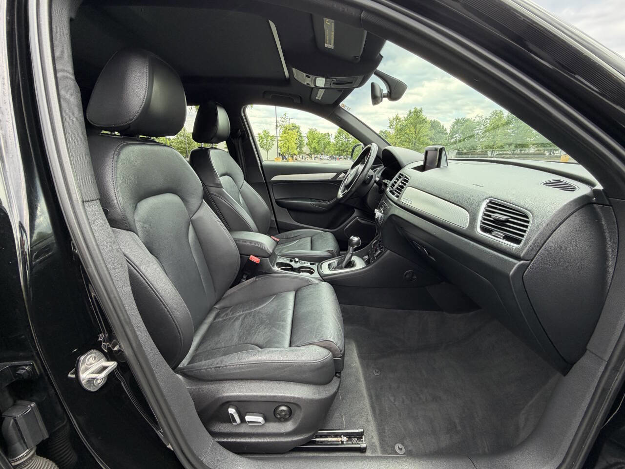 Used 2017 Audi Q3 2.0T Prestige w/ Prestige Package AWD/4WD image 15