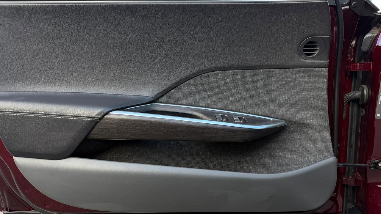 Used 2024 Lucid Air Touring image 26