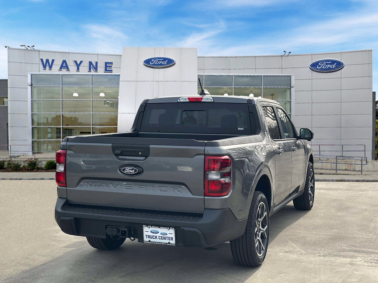 New 2026 Ford Maverick Lariat w/ 4K Tow Package AWD/4WD image 4