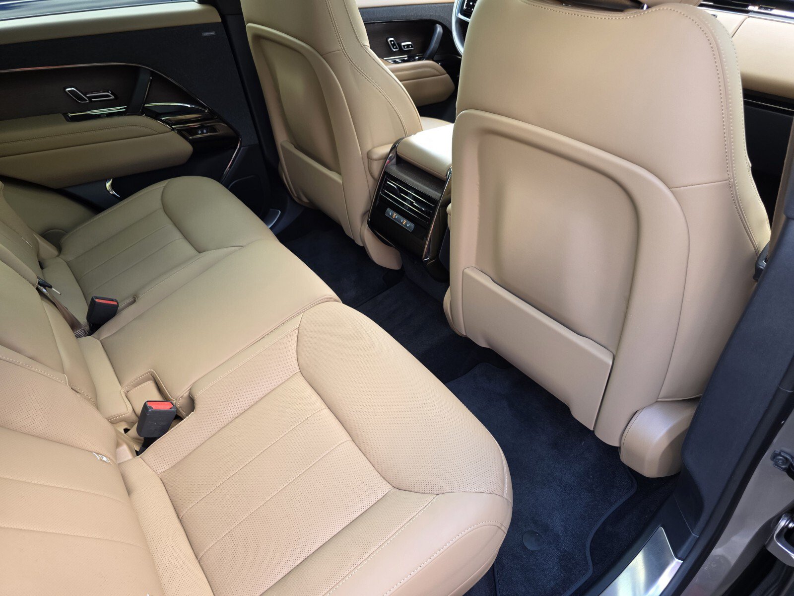 Certified 2023 Land Rover Range Rover Sport SE AWD/4WD image 24