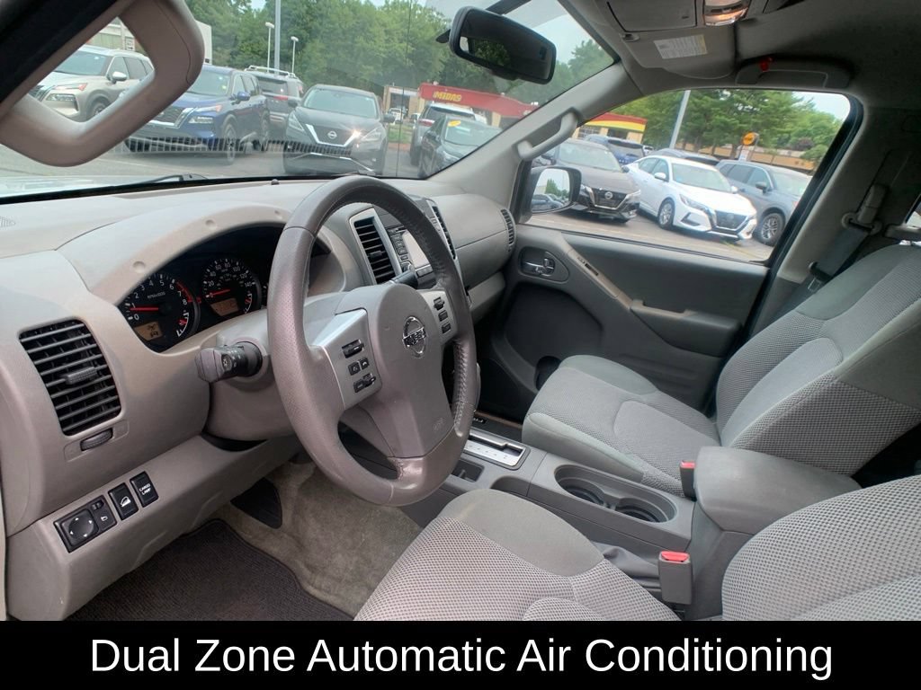 Used 2016 Nissan Frontier SV w/ SV Value Truck Package AWD/4WD image 14