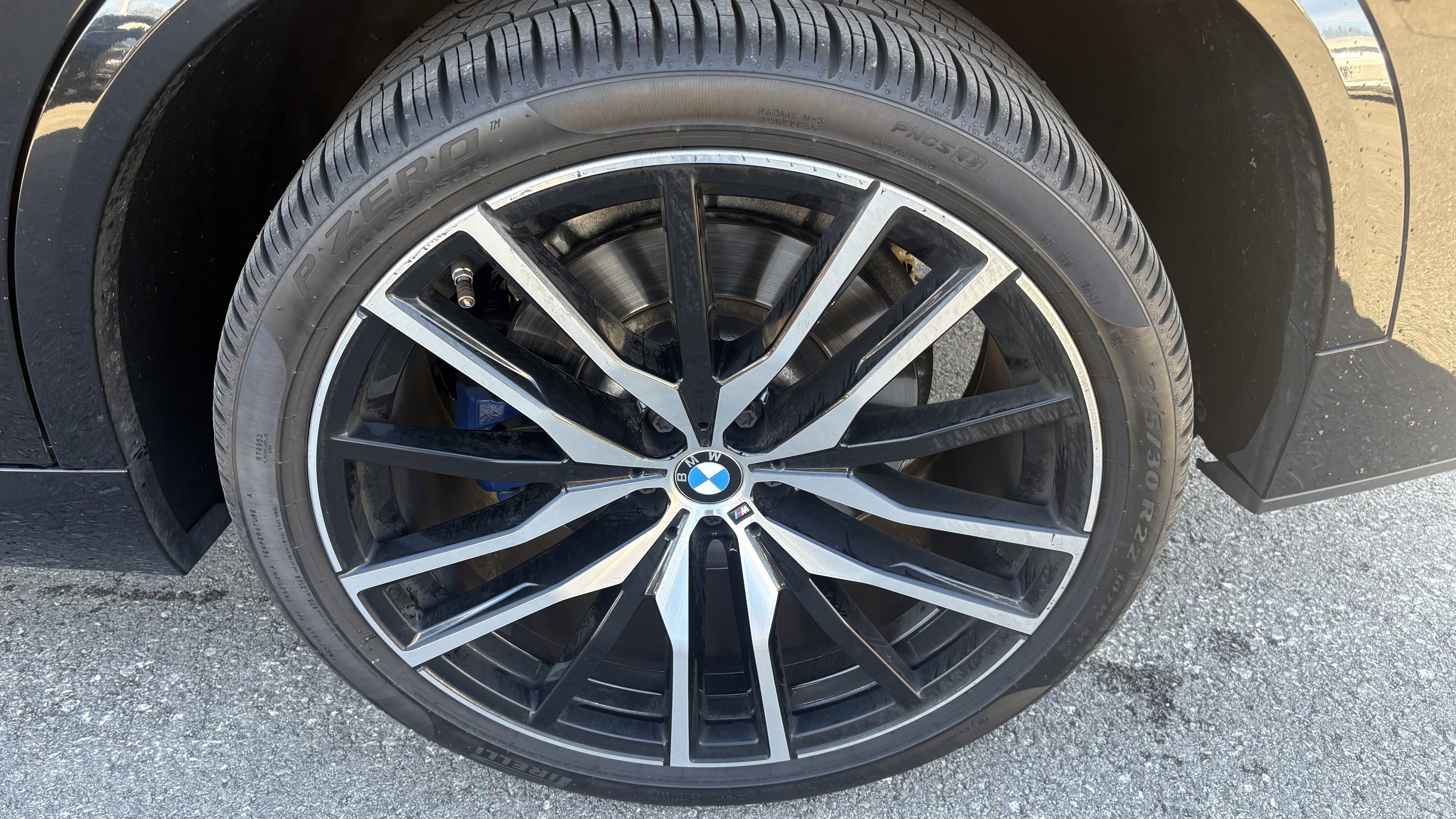 Used 2019 BMW X5 xDrive40i w/ M Sport Package image 13