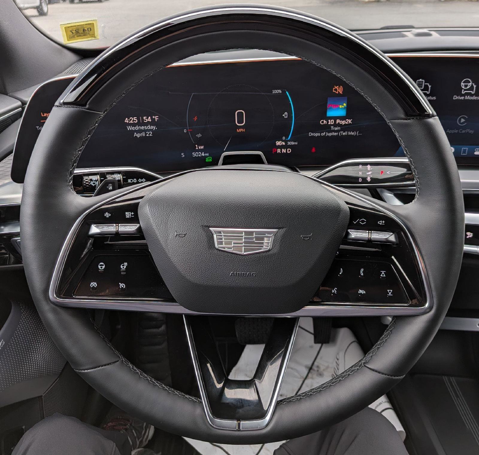 Used 2025 Cadillac Lyriq Sport AWD/4WD image 16