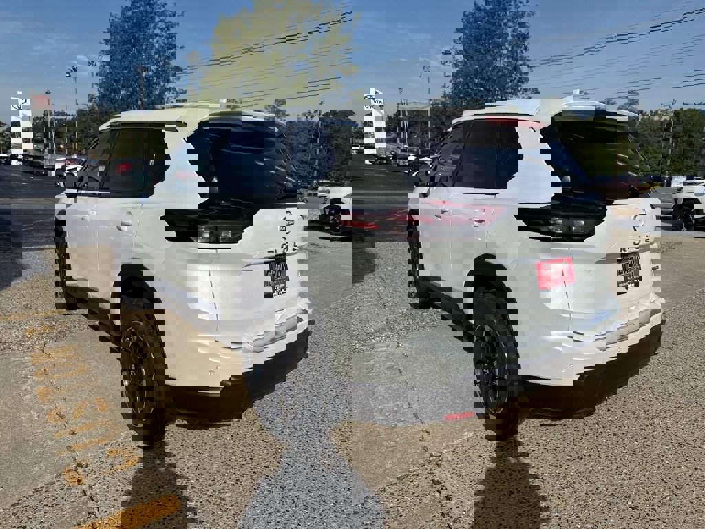 New 2026 Nissan Rogue SV image 6