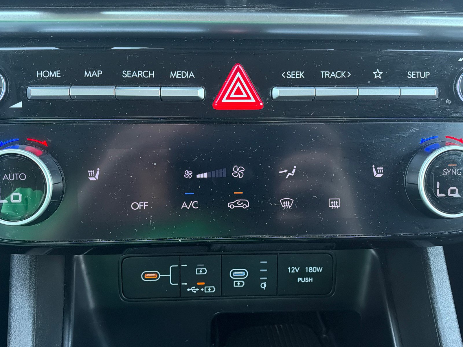 Used 2025 Hyundai Tucson SEL AWD/4WD image 31