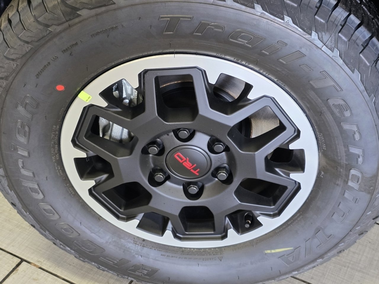 New 2026 Toyota Tacoma TRD Off-Road image 9