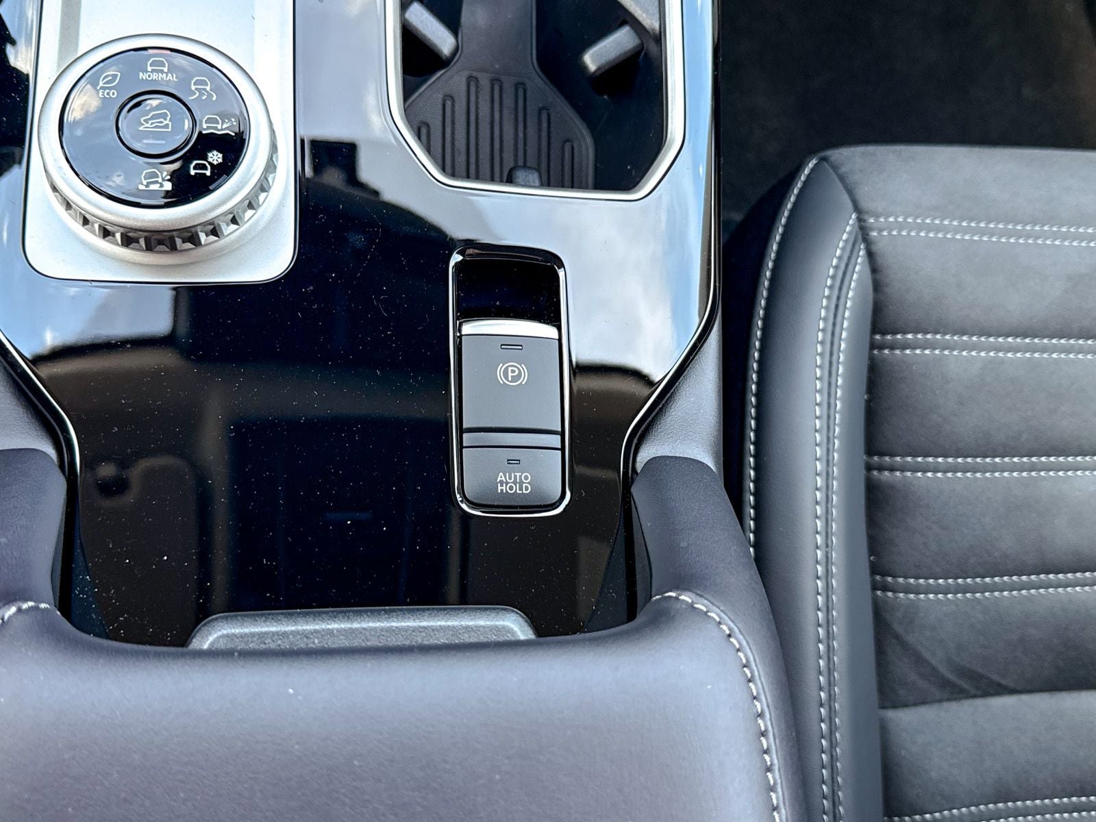 New 2026 Mitsubishi Outlander SE AWD/4WD image 41