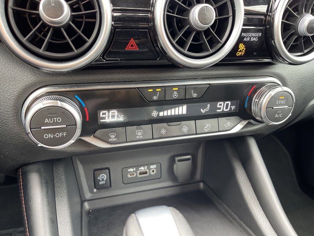 Used 2024 Nissan Sentra SR w/ SR Premium Package image 12