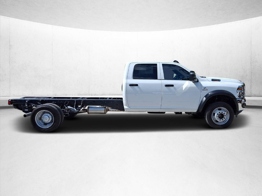 New 2025 RAM 4500 Tradesman AWD/4WD image 2