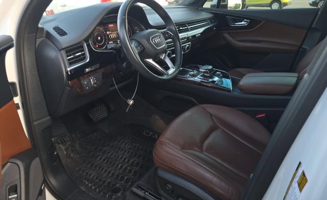 Used 2019 Audi Q7 3.0T Premium Plus w/ Premium Plus Package image 3