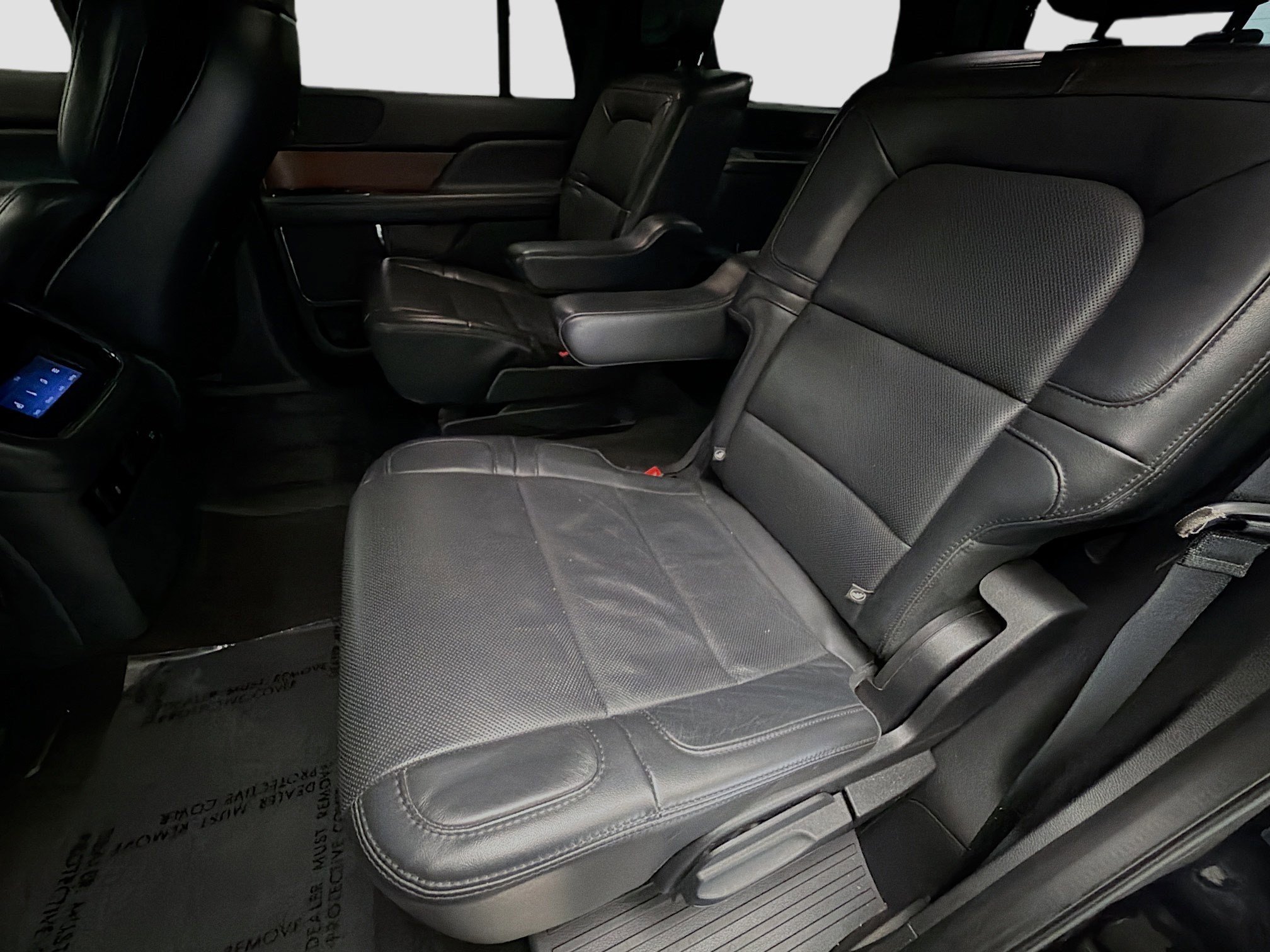 Used 2022 Lincoln Navigator Reserve AWD/4WD image 13